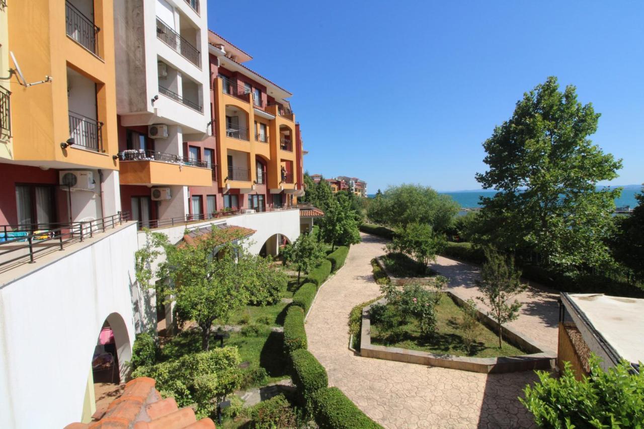 Menada Apartments In Marina Cape Ravda Room photo